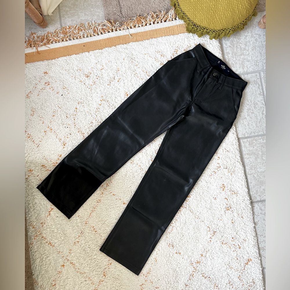 Hollister Ultra High-Rise Pants